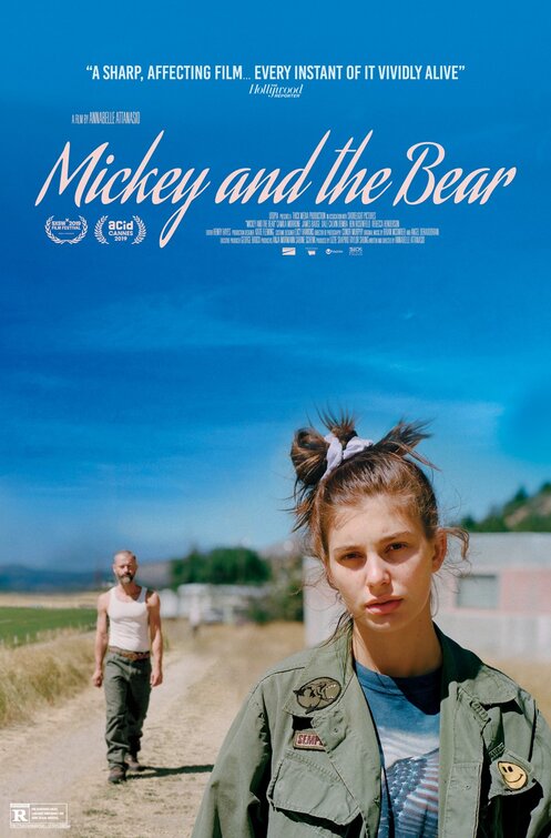 1000 piece jigsaw puzzle for the movie poster: Mickey and the Bear (2019)