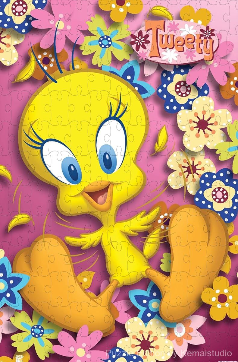 500-piece wooden jigsaw puzzle featuring Tweety Bird in a power pose.