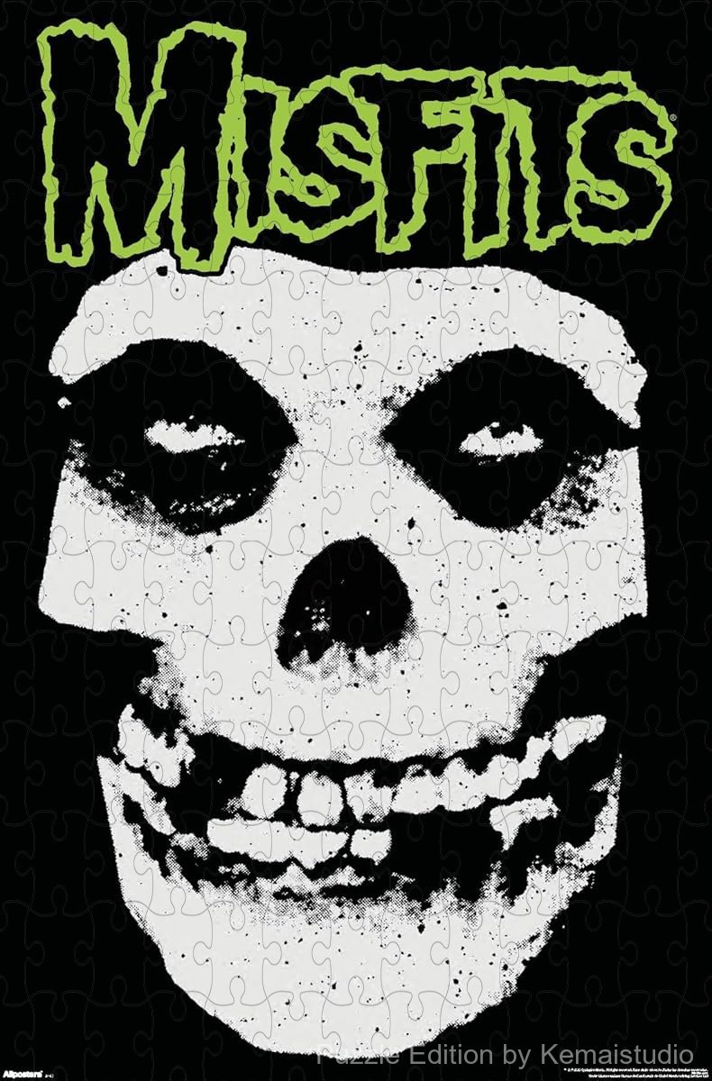 A bold horror themed puzzle showcasing Misfits splatter art, perfect for spooky home accents