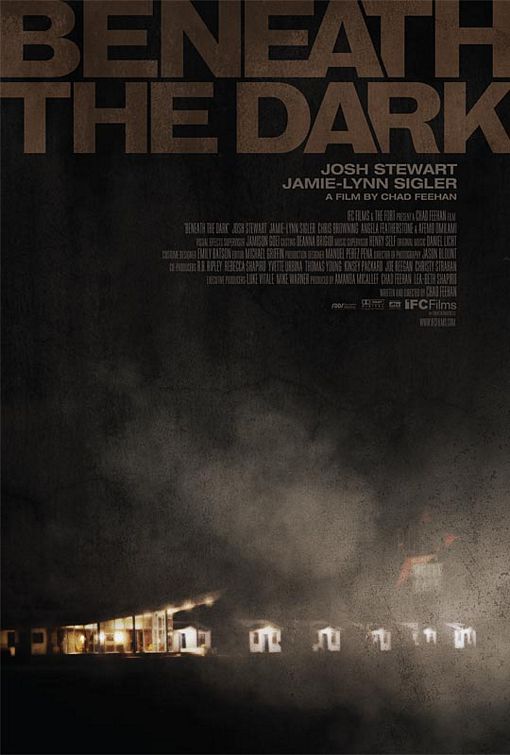 1000 piece jigsaw puzzle for the movie poster: Beneath the Dark (2010)