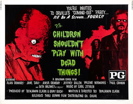 1000 piece jigsaw puzzle for the movie poster: Children Shouldn't Play with Dead Things (1972) ver2